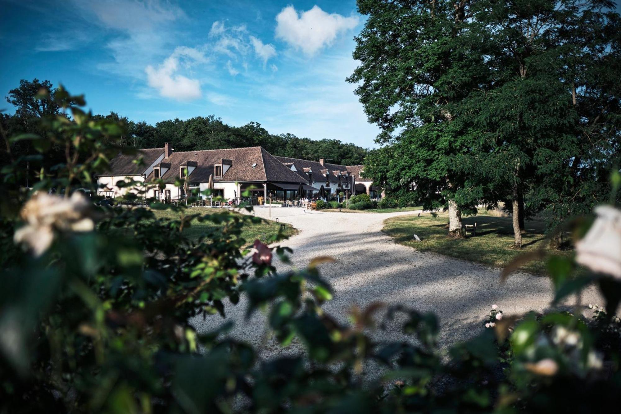 Domaine Du Roncemay - Hotel, Restaurants, Spa & Golf Aillant-sur-Tholon Exterior photo
