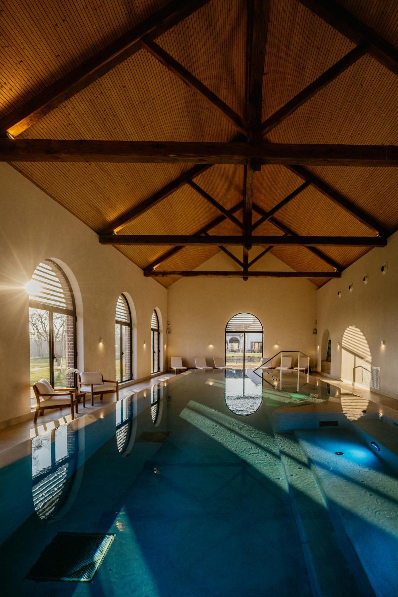 Domaine Du Roncemay - Hotel, Restaurants, Spa & Golf Aillant-sur-Tholon Exterior photo
