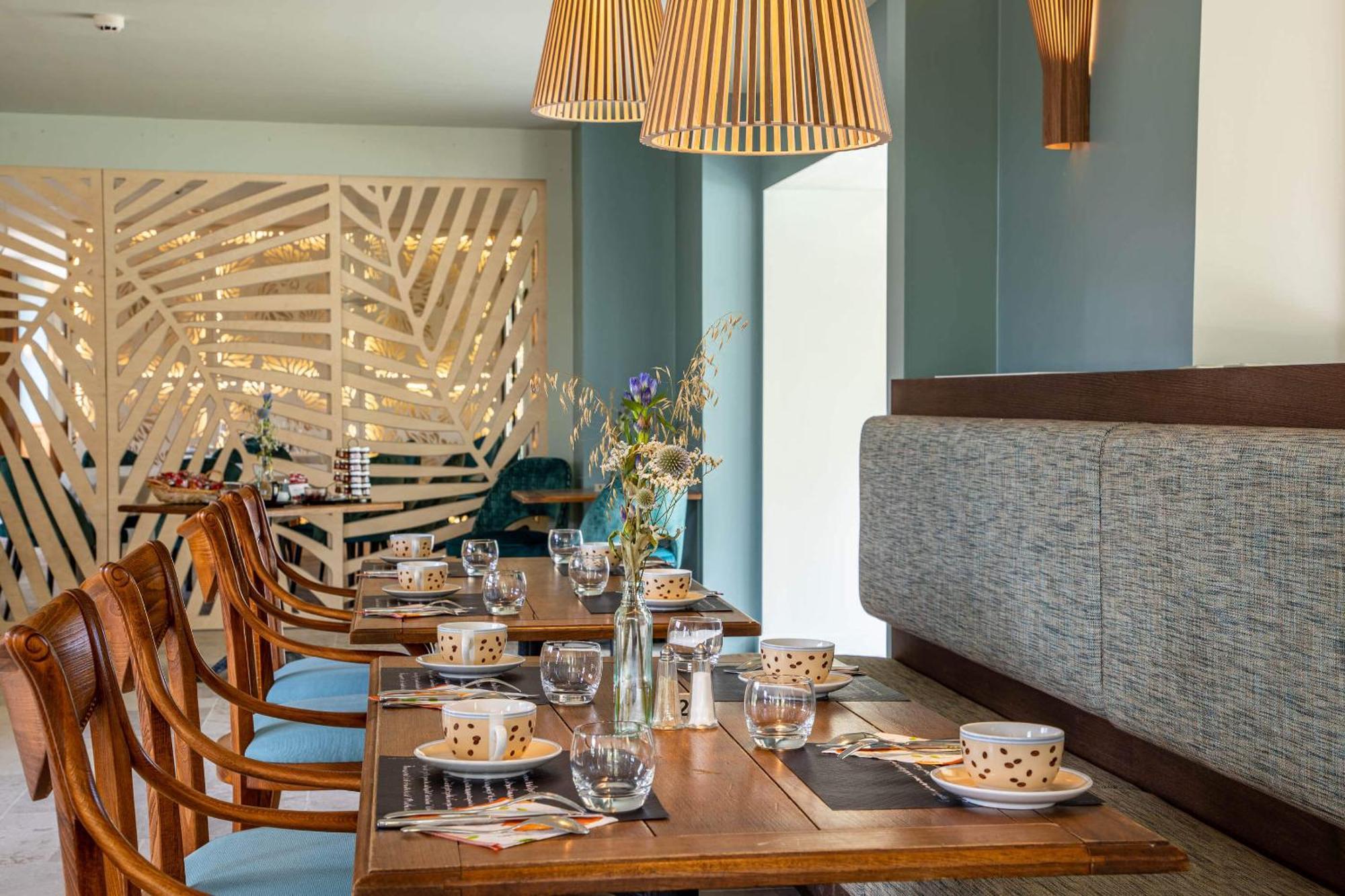 Domaine Du Roncemay - Hotel, Restaurants, Spa & Golf Aillant-sur-Tholon Exterior photo